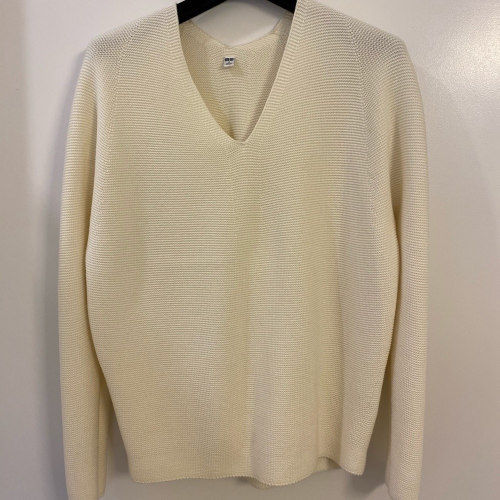 V-neck sweater